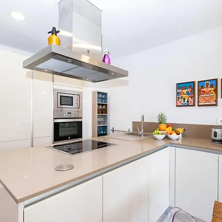 Escapada Perfecta En Terraza, Piscina Parking Y Sol