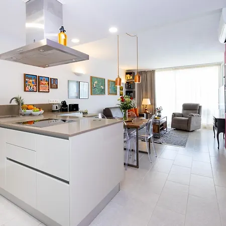 Escapada Perfecta En Terraza, Piscina Parking Y Sol *