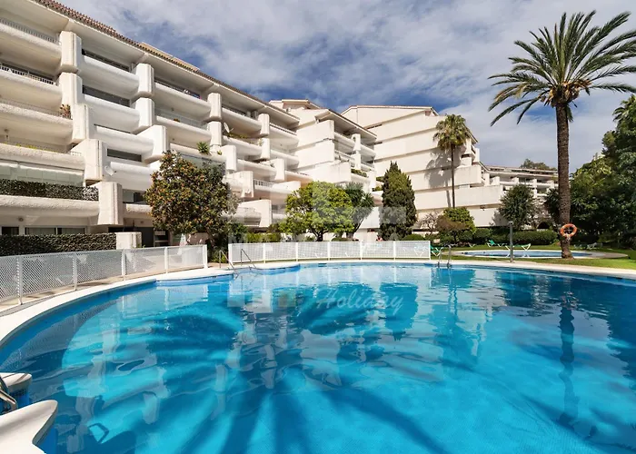 Escapada Perfecta En Terraza, Piscina Parking Y Sol Marbella